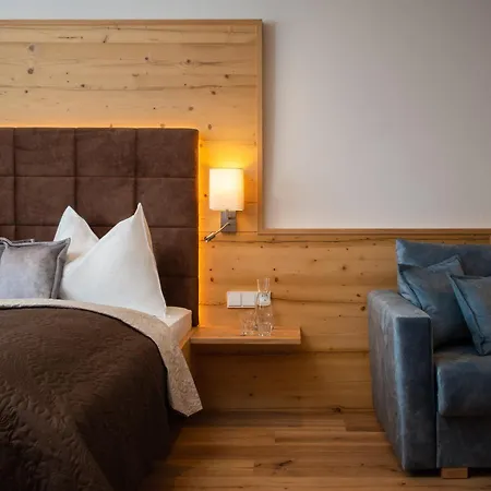 Bergnest Fruehstueckspension 카트슈베르그호헤