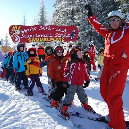 Bergnest Fruehstueckspension ゲストハウス Katschberghöhe